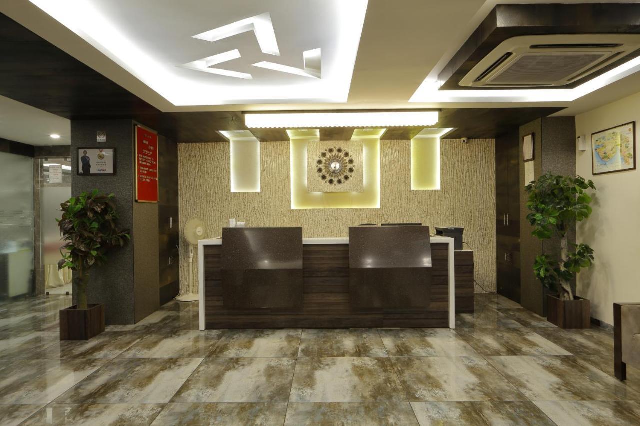 Hotel Unity アーメダバード エクステリア 写真
