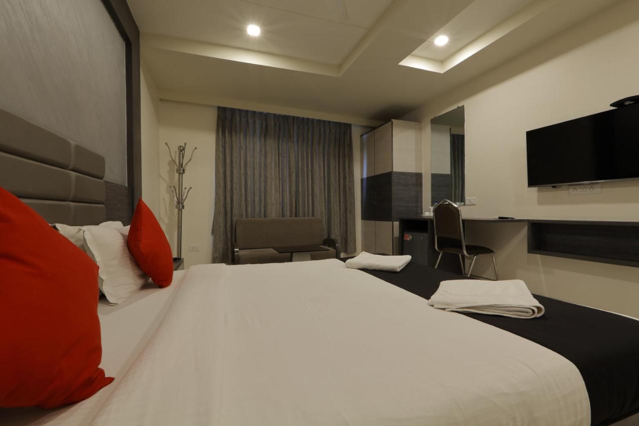 Hotel Unity アーメダバード エクステリア 写真